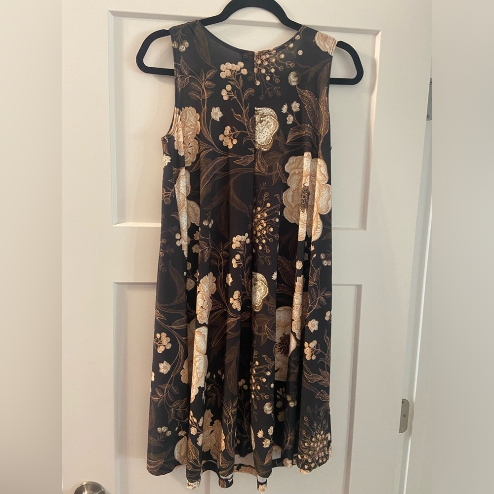LBisse Floral Black Brown and Cream Sleeveless Dress size small NWT knee length
